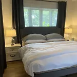 Bay Lake Cottage